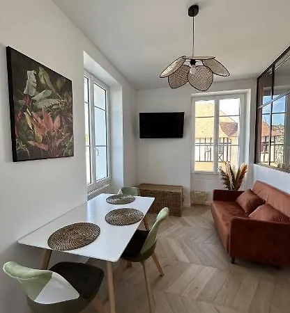La Marine Apartment
